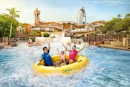 Hospitality Expert Lw1302 - D Mall Opera Fountain Dubai United Arab Emirates