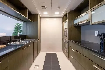 Hospitality Expert Lw1302 - D Mall Opera Fountain Dubai